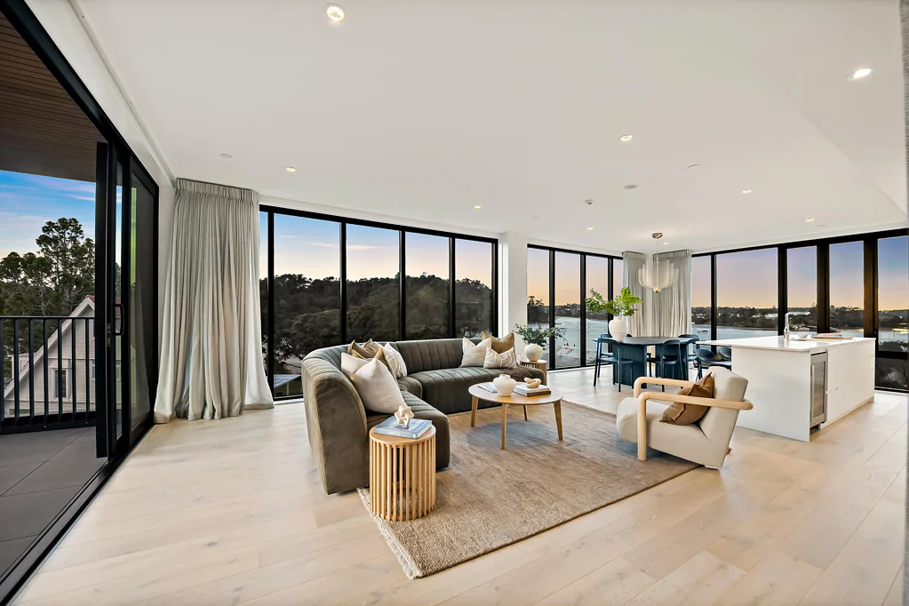 Hobsonville 3房  North-Facing Luxury | Bespoke Upgrades