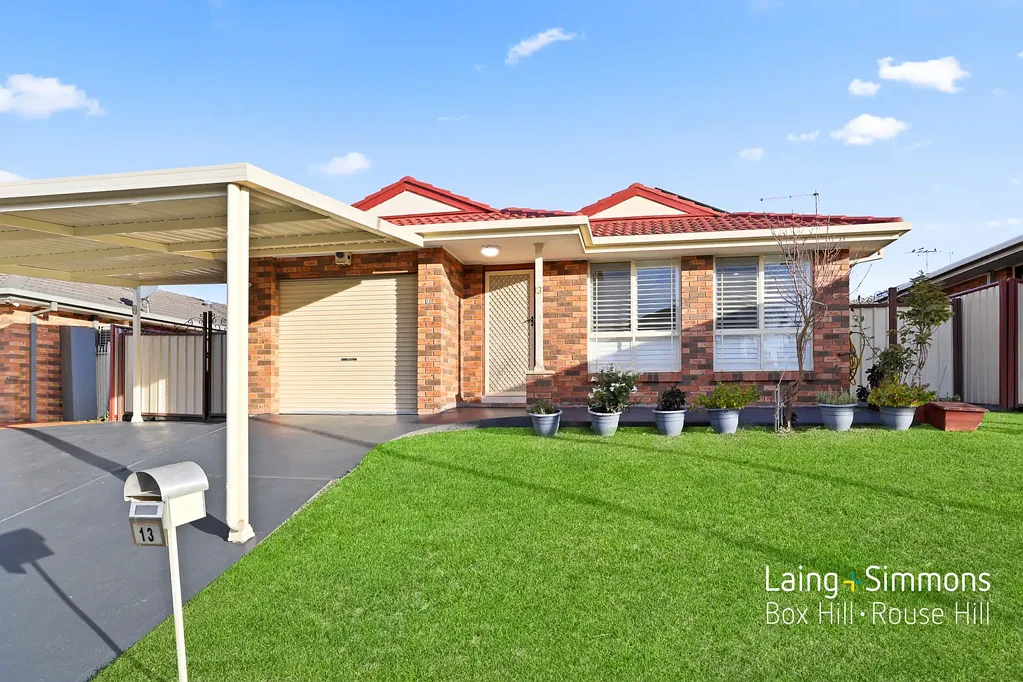 Glendenning 4غرفة نوم Sun-Drenched North-Facing Home in Sought-After Location!