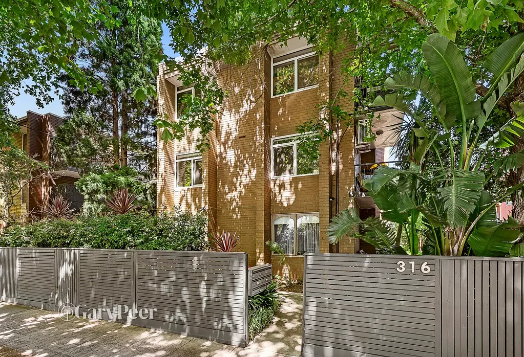 St Kilda East 2ห้องนอน Stylishly renovated gem in prime location