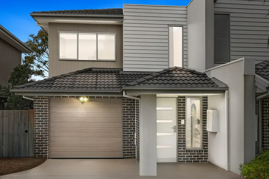 Kealba 3 Bedroom Unbeatable Location with Spectacular Views – No Body Corporate!