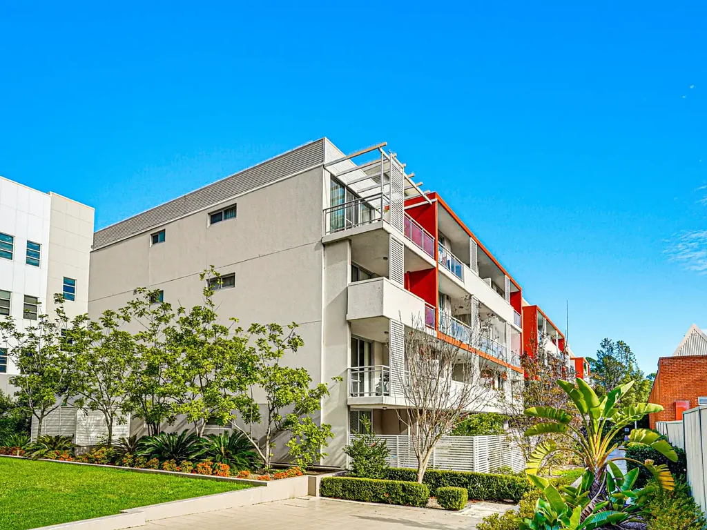 2 BEDROOM FURNISHED APARTMENT CLOSE TO WESTMEAD HOSPITALS