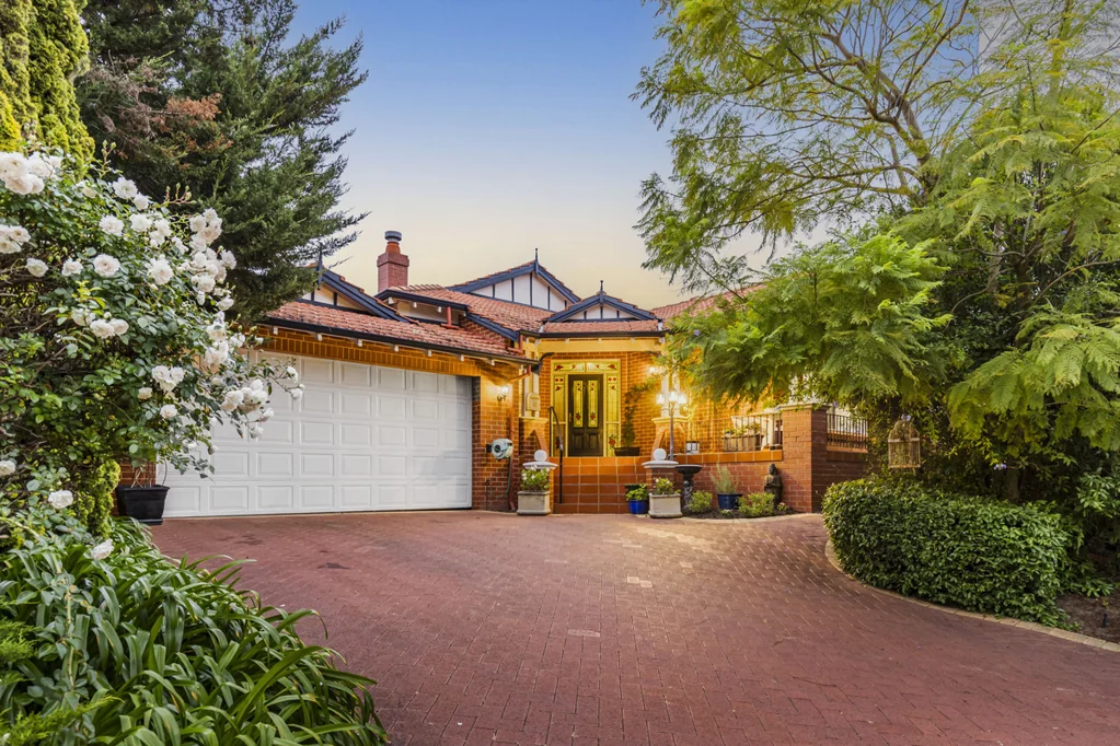 20 Plumdale Way, Woodvale, WA 6026