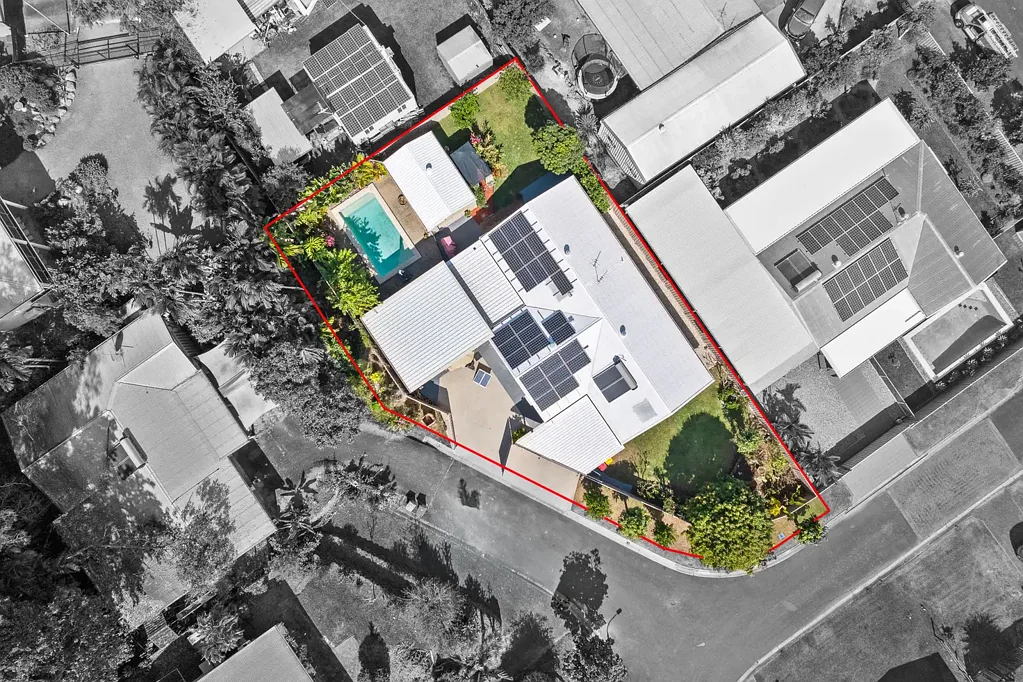 4 Hogan Court, White Rock, QLD 4868