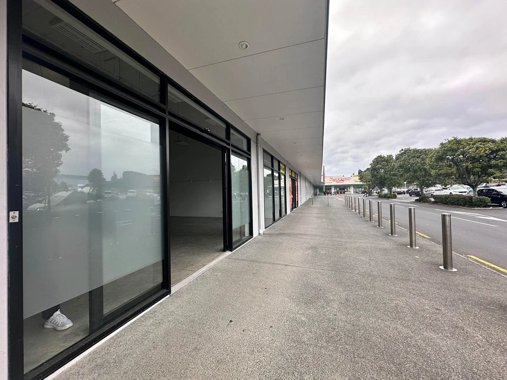 Westgate PRIME HIGH STUD RETAIL / ENTERTAINMENT