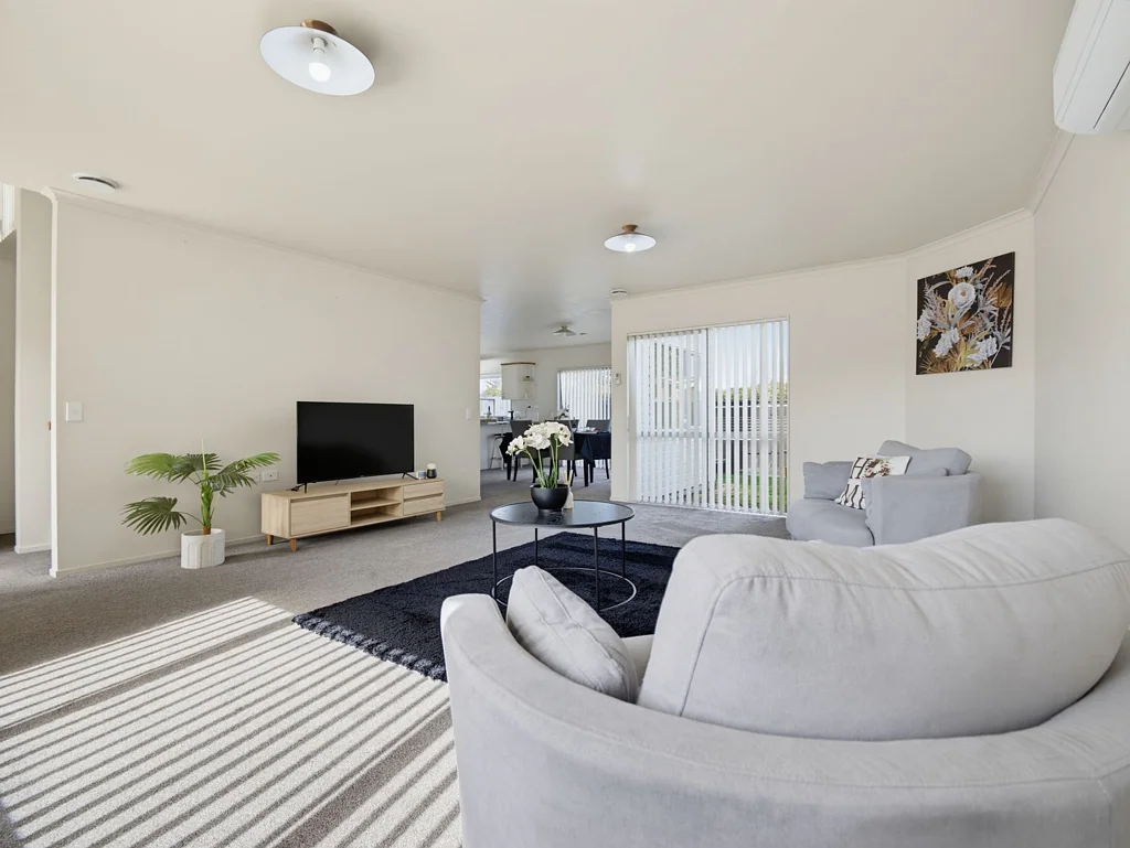 Huntington 3ਬੈੱਡਰੂਮ Generous Townhouse Living in Huntington