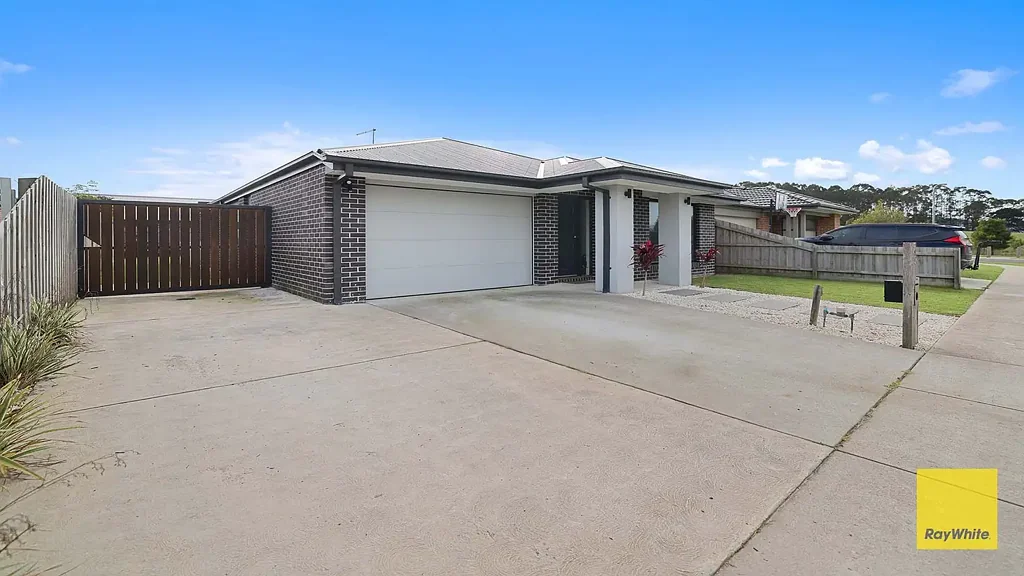 Foster 3房  Near new family home in a great location