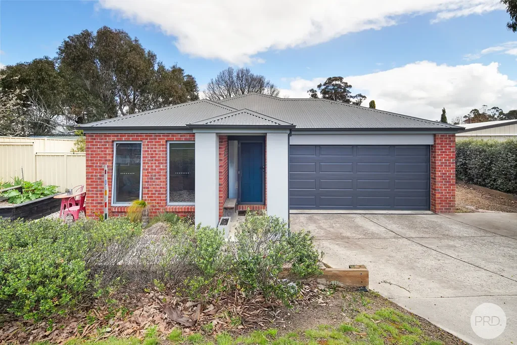 Creswick 4房  Modern Family Living in the Heart of Creswick