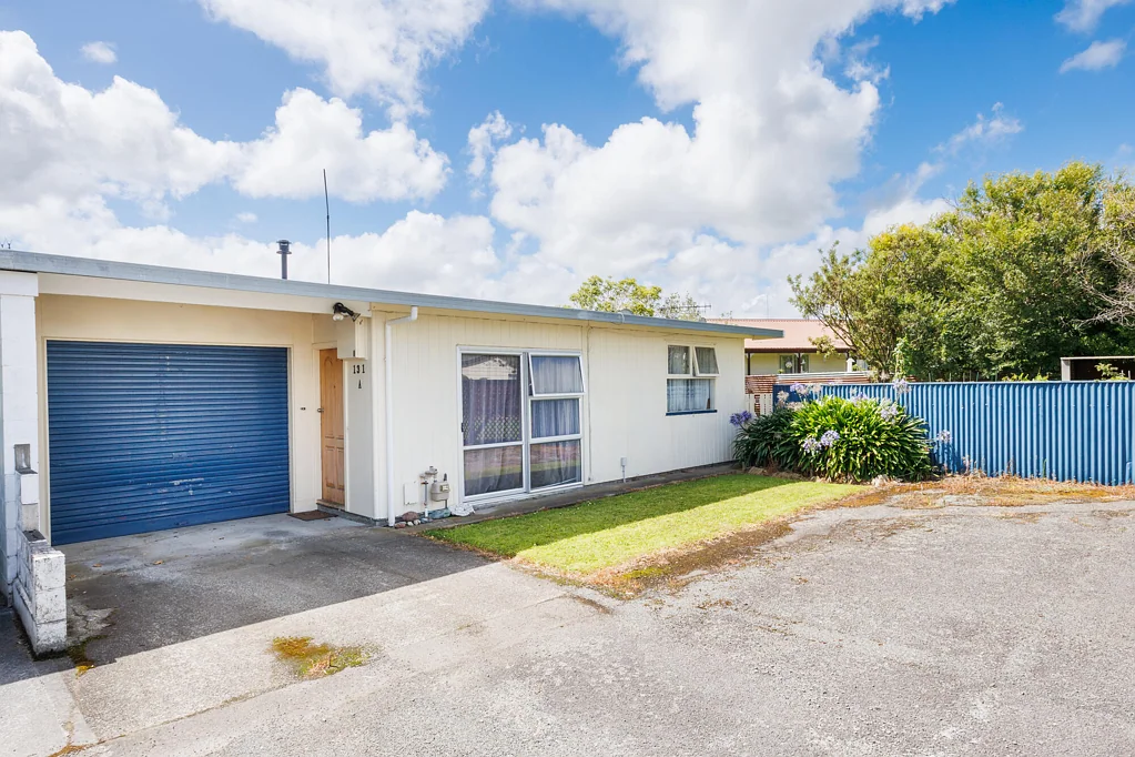 Feilding 2Zimmer Affordable Feilding Find with Tenant in Place