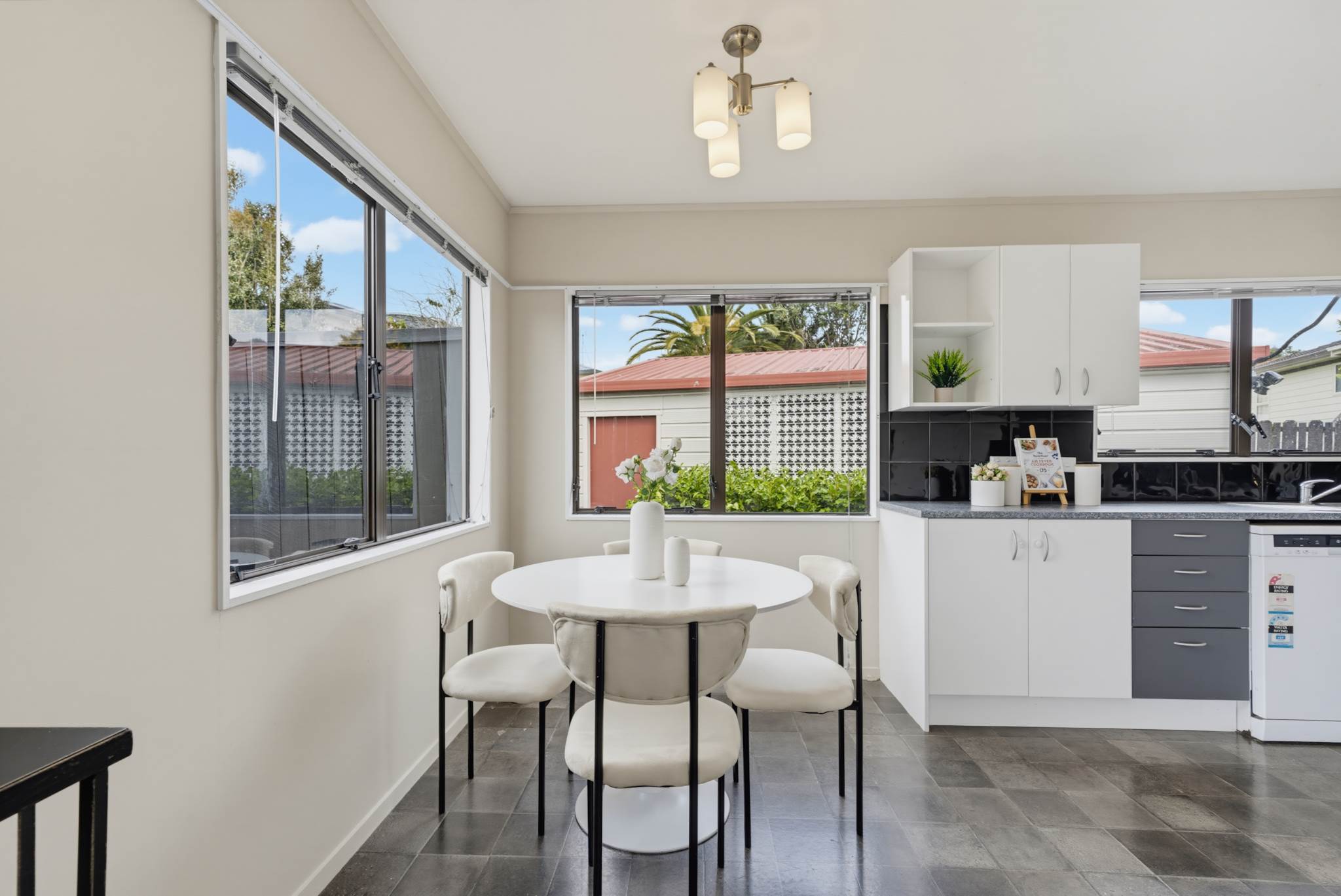 15 Hassan Drive, Massey, photo 8
