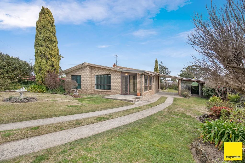 5 Guyra Road, Guyra, NSW 2365