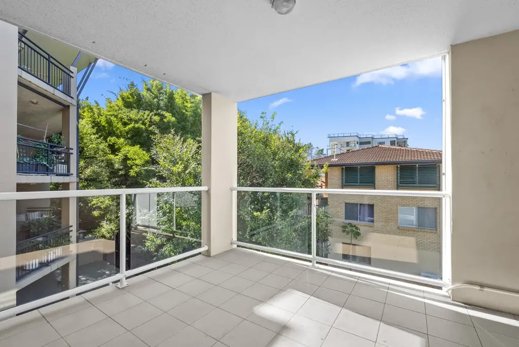 Nundah 2ห้องนอน Large Secure Unit In the Heart of Nundah
