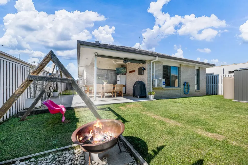 Burpengary 4Zimmer Modern Comfort Meets Everyday Convenience