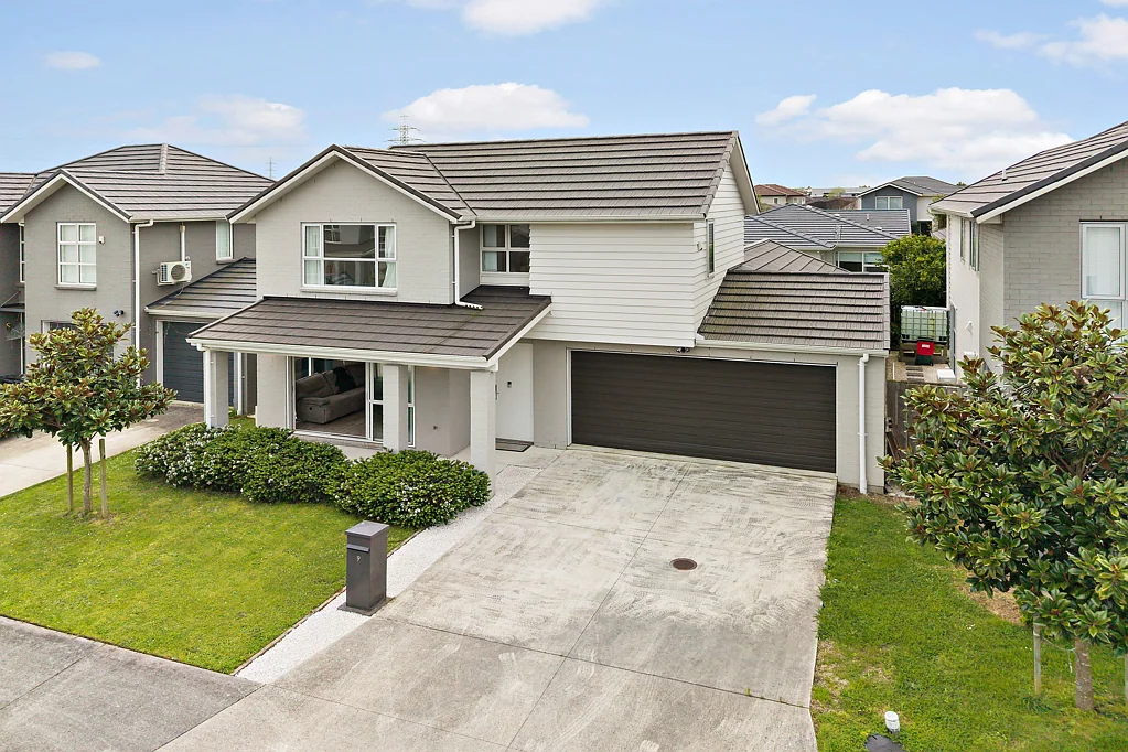 9 Flight Place, Takanini, Papakura, Auckland