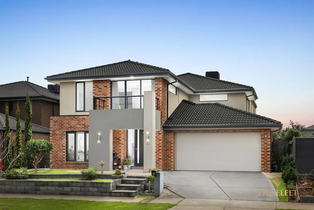 Truganina 5Kwarto 5 Bed / 5 Bath / Metricon / 512m2 / Theatre / Alfresco / Solar