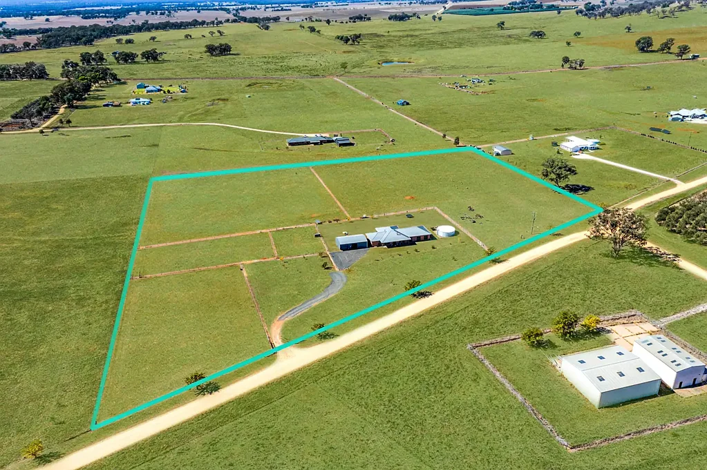 Gulgong LIFESTYLE WITH ACREAGE MOMENTS FROM TOWN