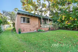 27 LAMBS CRES, Vincentia