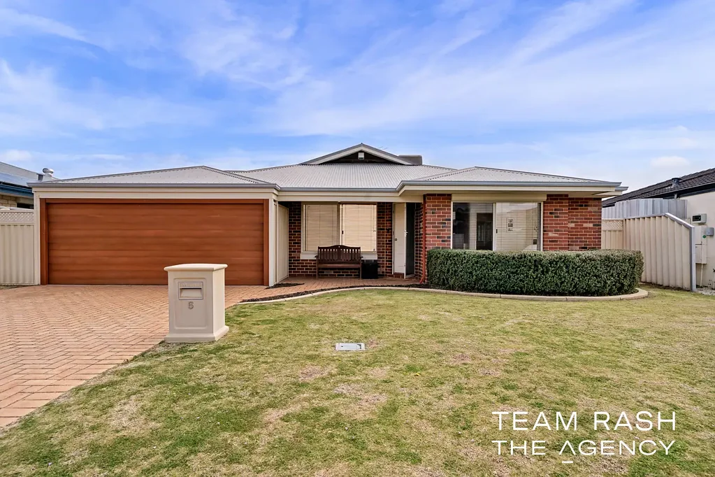 Bennett Springs 4ਬੈੱਡਰੂਮ Stunning Family Home in Bennett Springs – Modern Comfort & Prime Location!