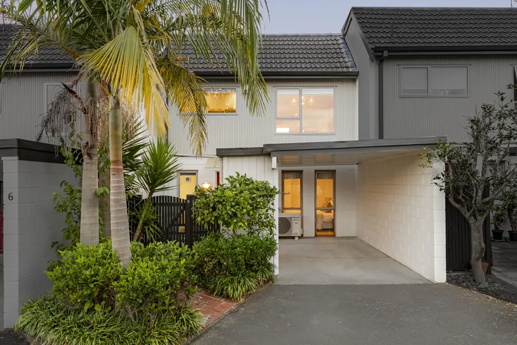 Ellerslie 3 Bedroom The Secure Lock & Leave With Views!