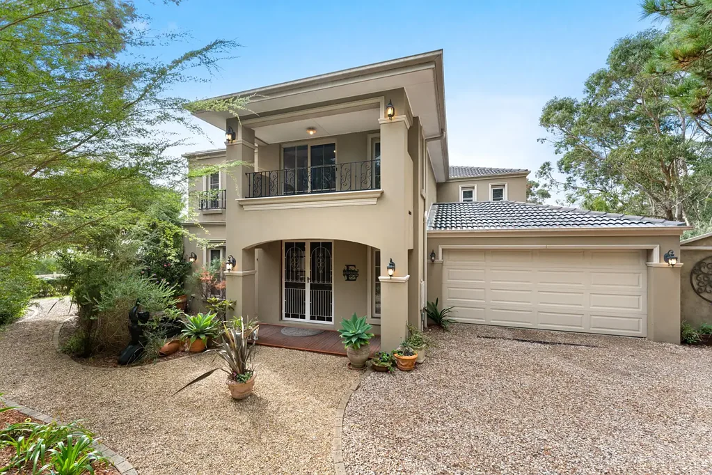Arthurs Seat 4 Bedroom Provincial home on Arthur's Seat