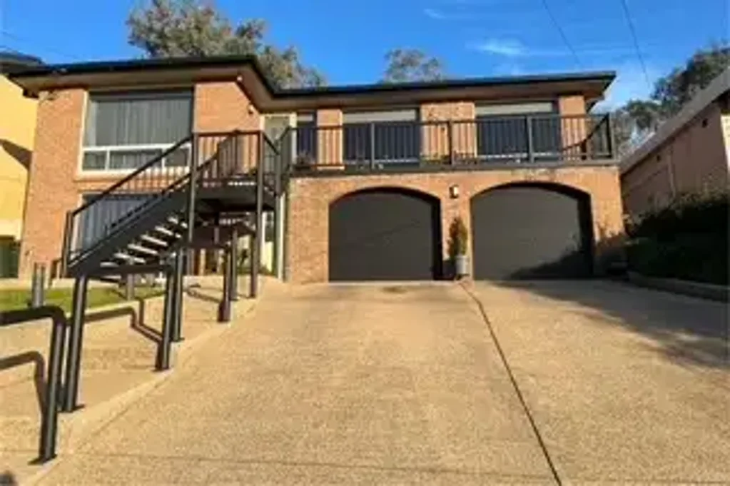 62 Warrawong Street, Kooringal, NSW 2650
