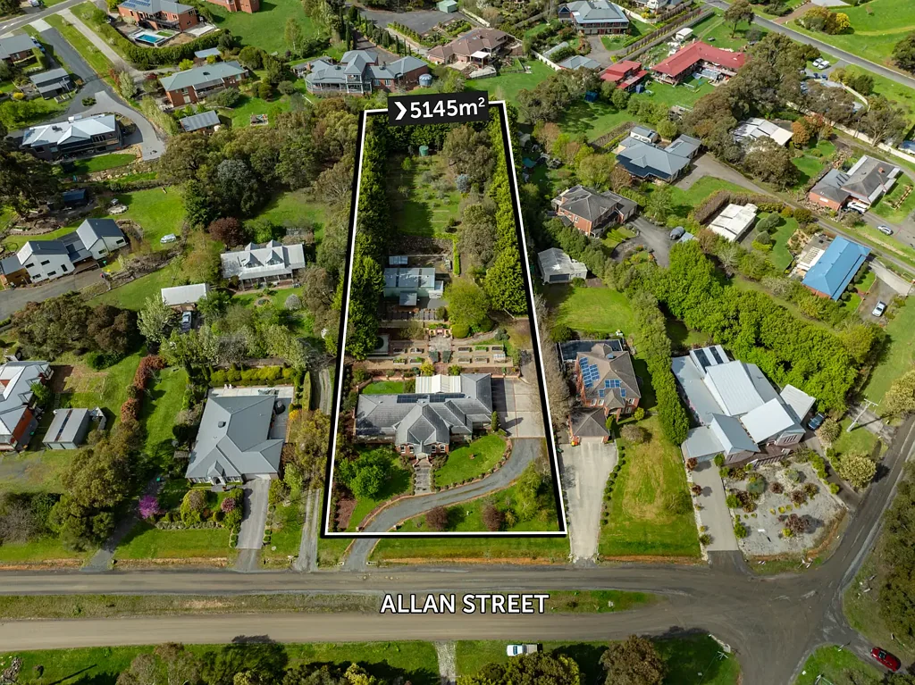 Buninyong 4房  Elevated Family Living with Views, Space & Subdivision Potential
