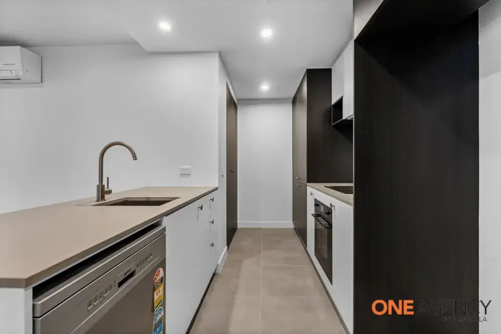 Stylish 2-Bedroom Apartment in the Heart of Phillip