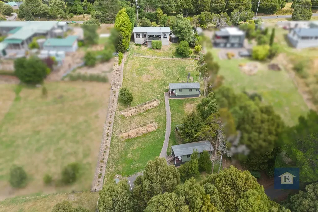 Beech Forest Nature, Lifestyle & Investment in One - Three dwellings on a single title!