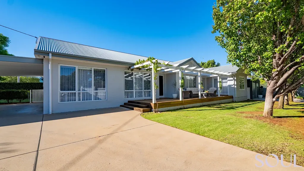 Griffith 3Kwarto Beautifully renovated coastal inspired family home. Feels right