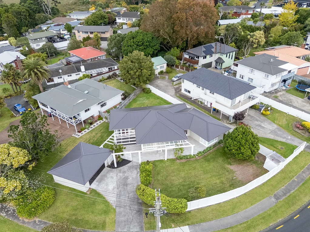 Te Atatu South 3બેડરૂમ Space, Character and Charm - Te Atatu South