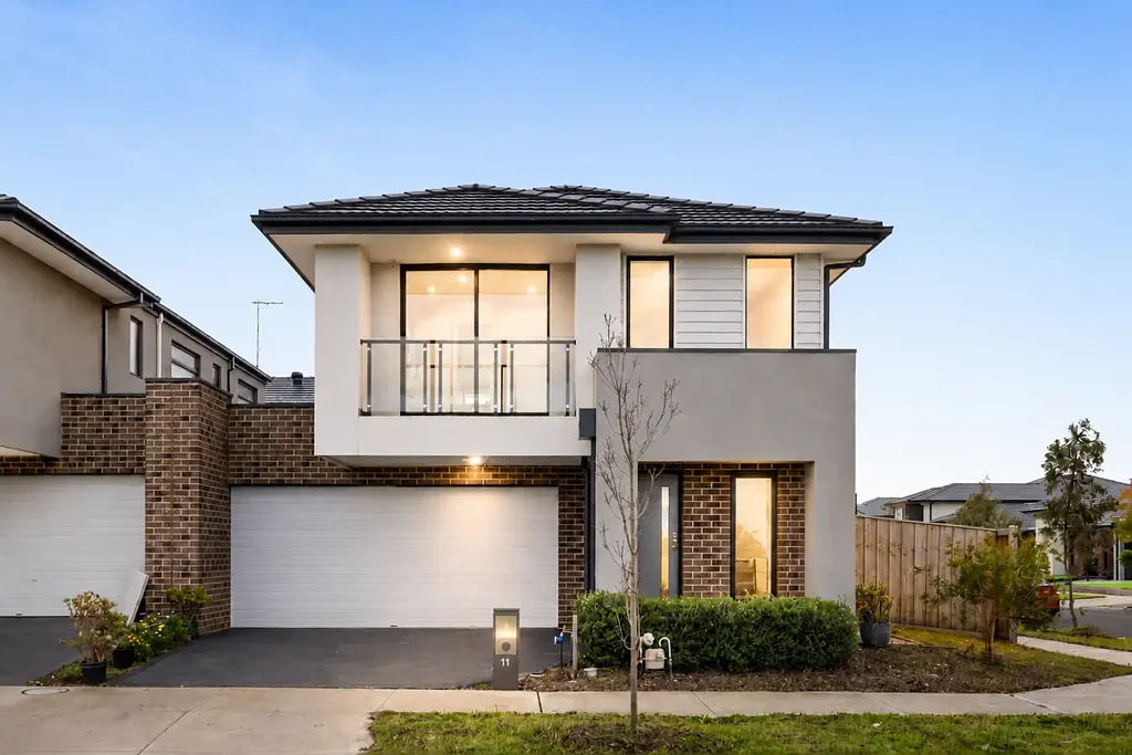 Deanside 4房 宽敞宜居的时尚家庭住宅，令人印象深刻 Stylish Family Living with Space to Impress