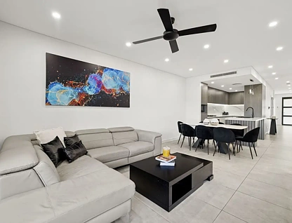 24B Toby Crescent, Panania, NSW 2213, 4 ਕਮਰੇ, 3 ਬਾਥਰੂਮ, Apartment