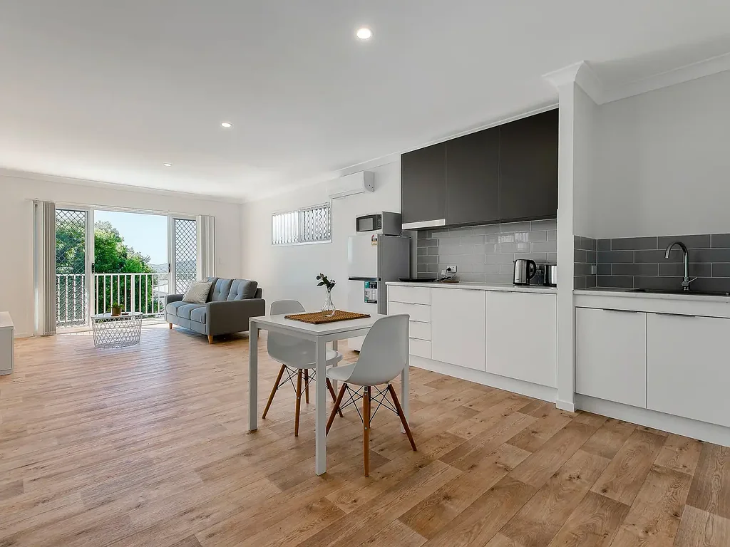 MODERN, FULLY FURNISHED STUDIO WITH BILLS INCLUDED*