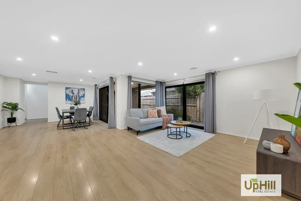 4 Hollybush Avenue, Clyde, VIC 3978