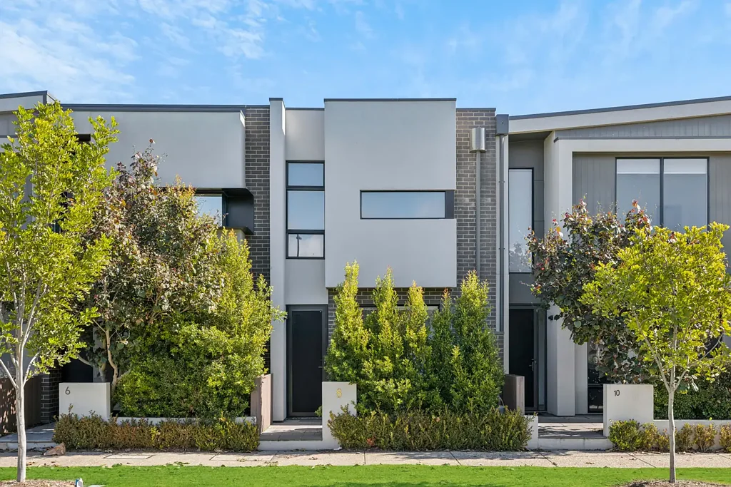 8 Symon Lane, West Lakes, SA 5021