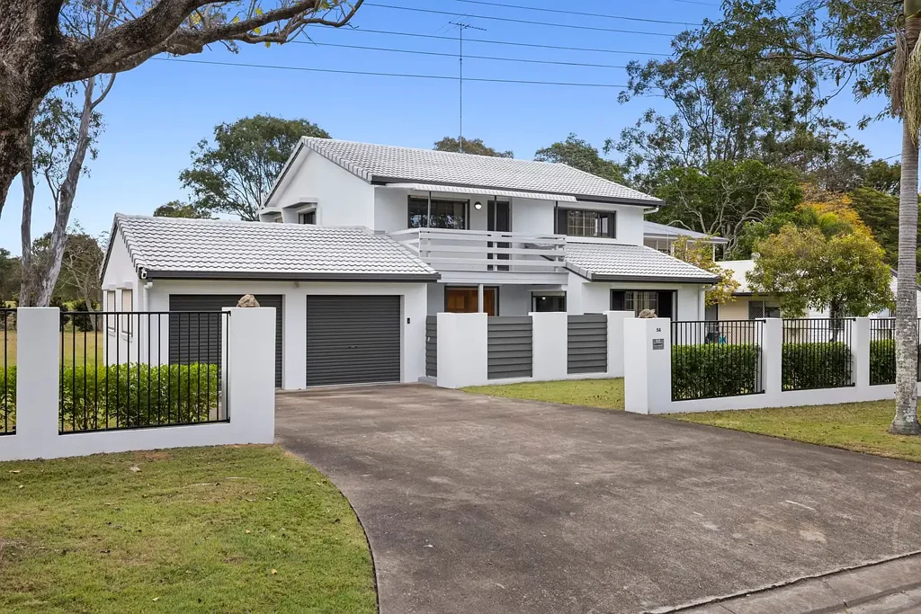 Modern Double-Storey Family Living on Expansive Block