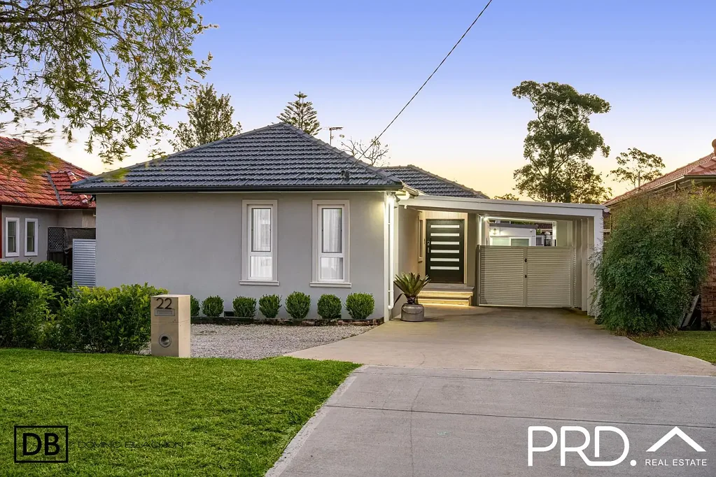 East Hills 5 Slaapkamer Fully Renovated Family Entertainer with Incredible Flexibility & Parking