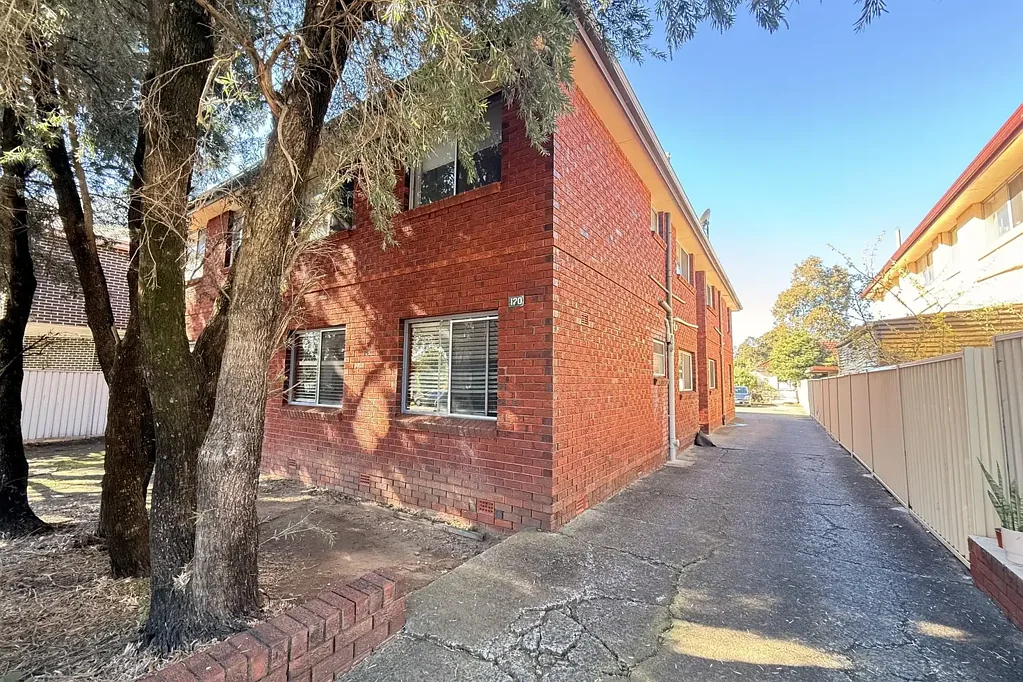 Convenient Living in the Heart of Auburn