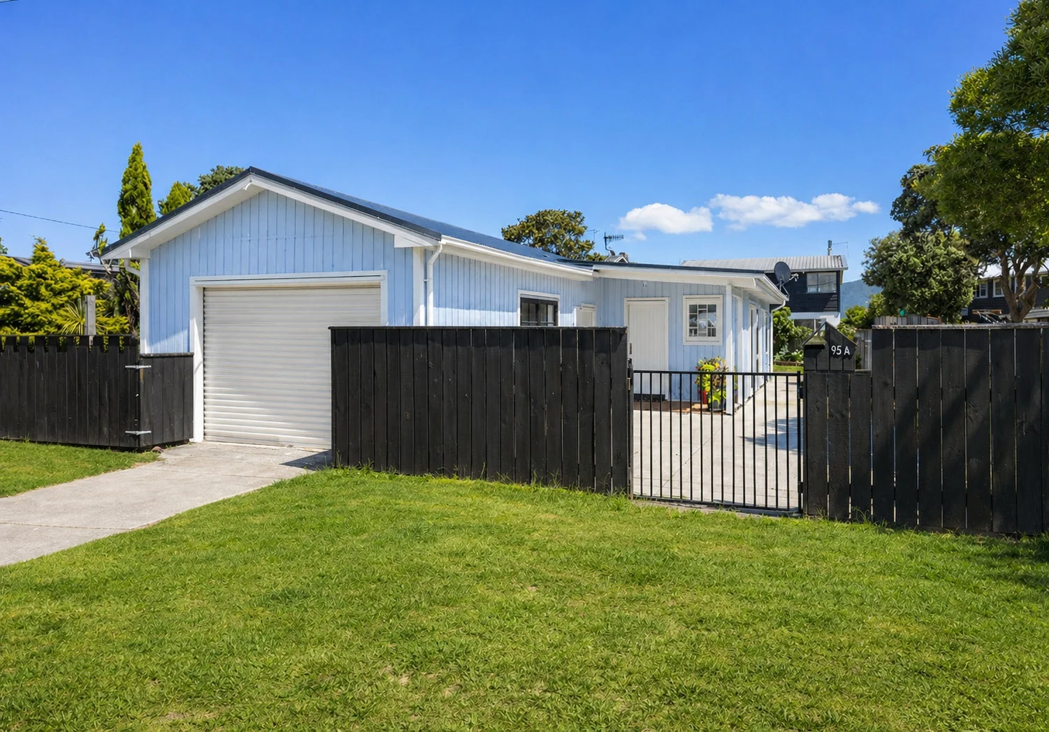 Paraparaumu Beach 1Phòng ngủ Refreshed, Comfortable & Full of Potential