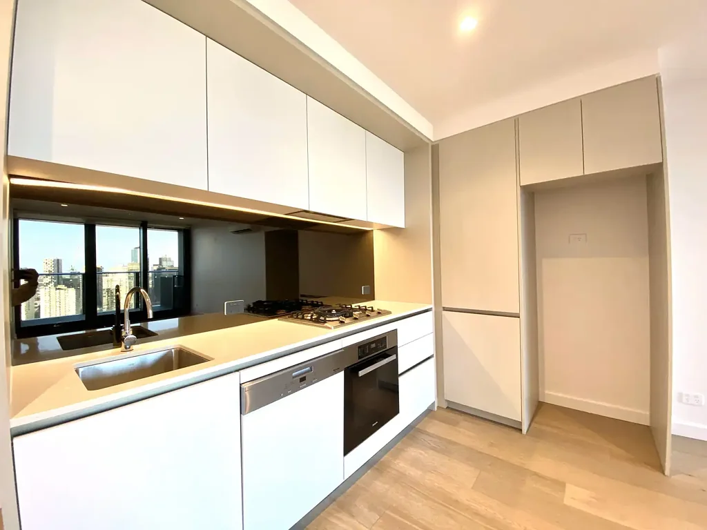 2Bedroom 2Bathroom in Melbourne CBD with breathtaking view!