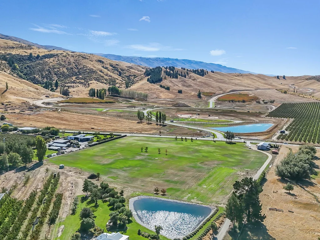 Cromwell Bare Land. Prime Location. Endless Potential.