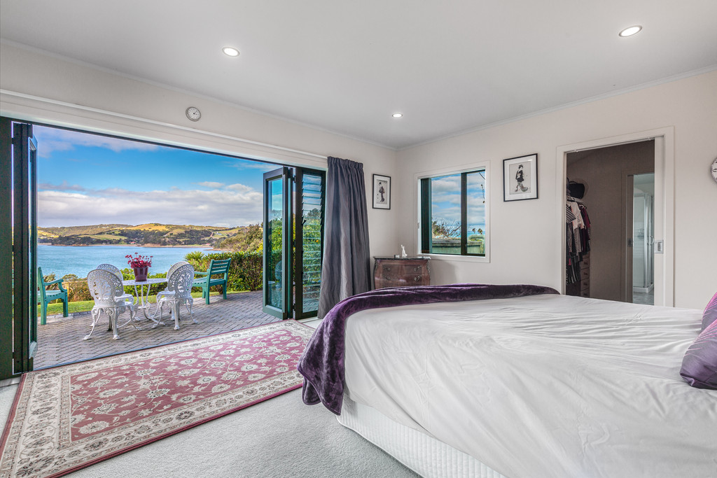 20 Kennedy Point Road, Surfdale, Auckland, 2 phòng ngủ, 2 phòng tắm