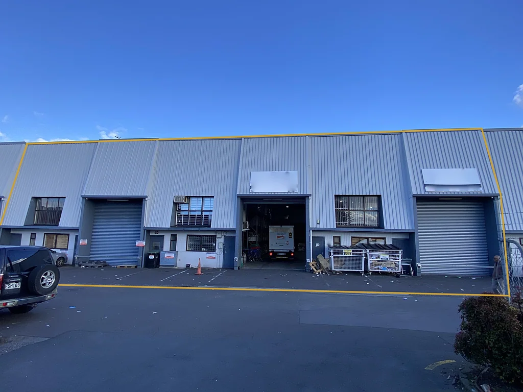Mount Roskill 827SQM Cost Effective High Stud Warehouse