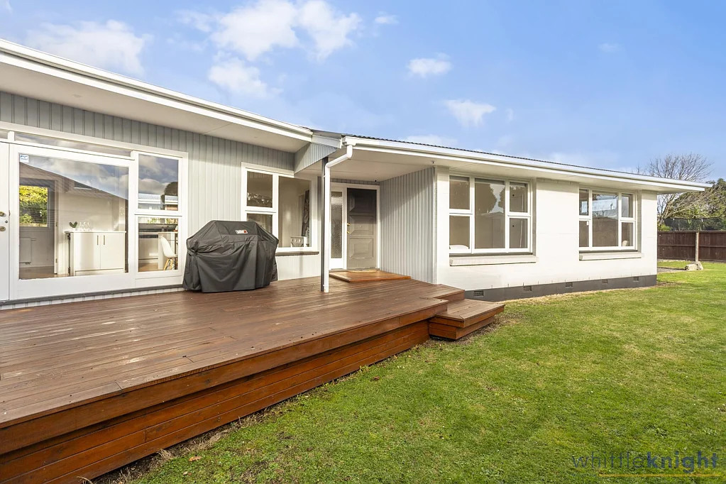 Saint Albans 4 Bedroom Stunning modernised property with central heating