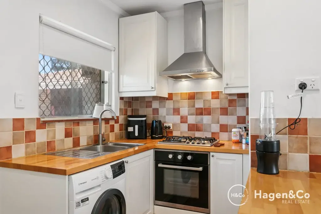 Renovated City-Fringe Apartment with Lifestyle at Your Doorstep