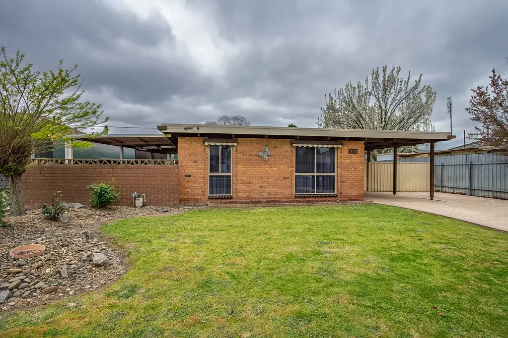 318 Parkland Crescent, Lavington, NSW 2641
