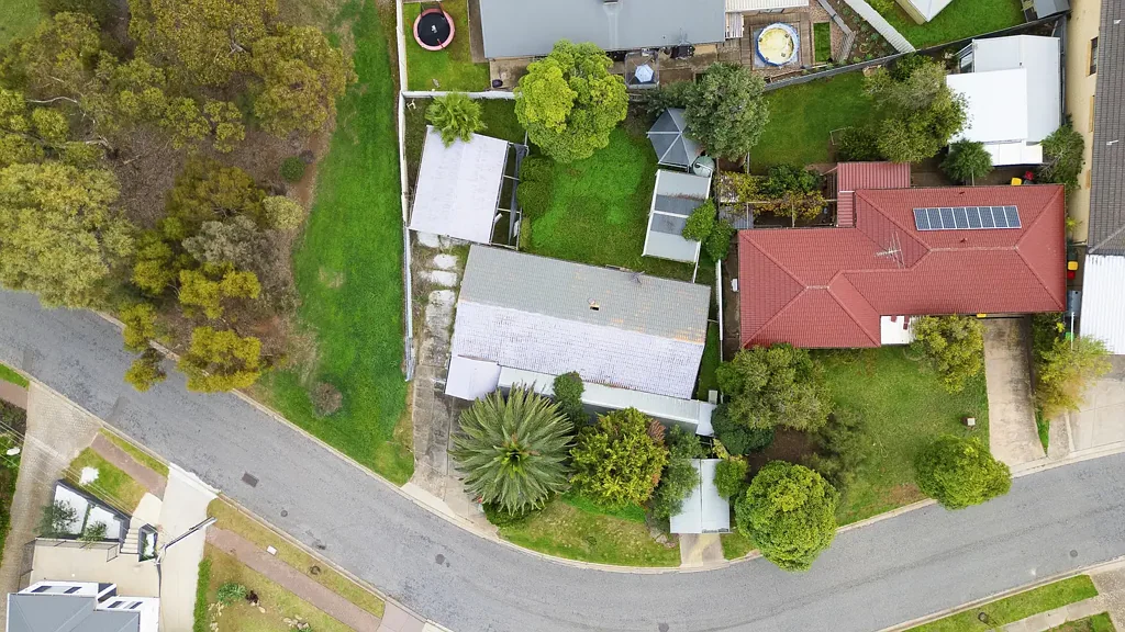 Modbury Heights 3 Bedroom Renovate or Develop on Spacious 630m2 Allotment with 24m Frontage!