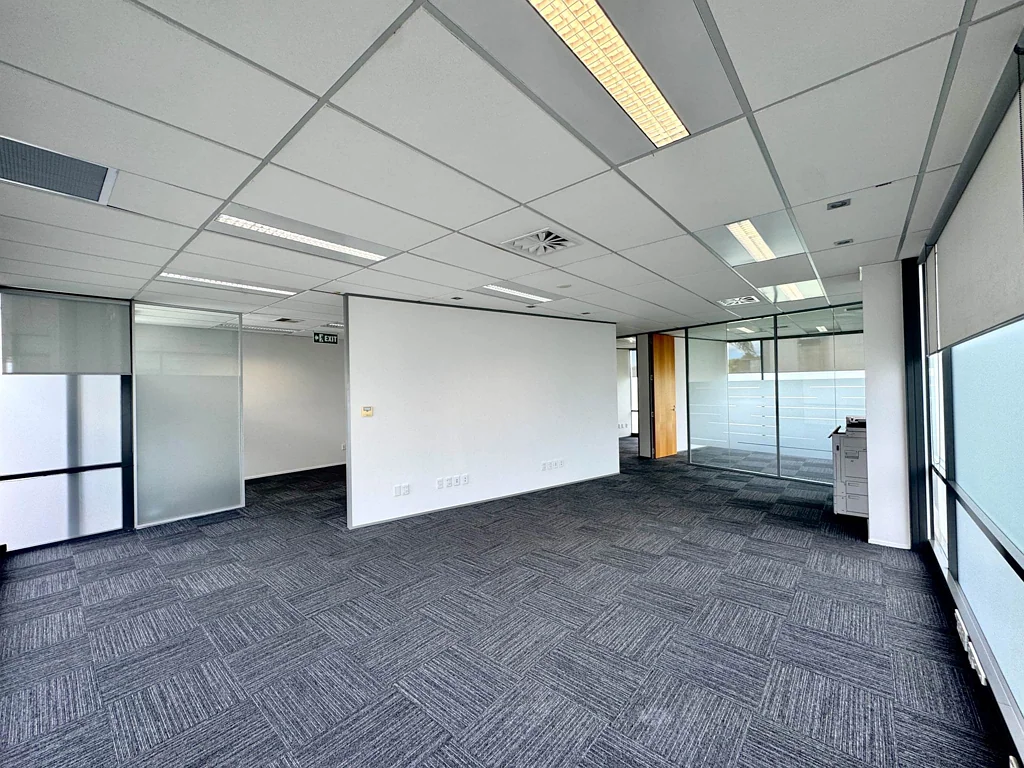 Rosedale EXCELLENT GROUND FLOOR ALBANY OFFICE 