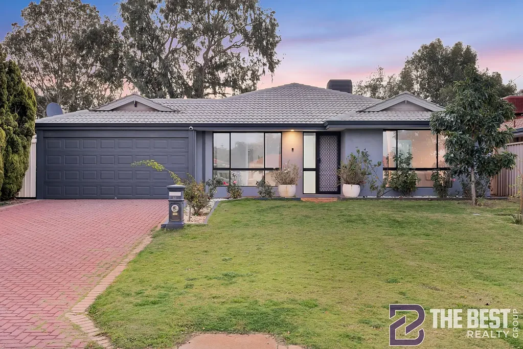 Canning Vale 4Zimmer Stylishly Renovated Family Living with Space, Comfort & Exceptional Functionality