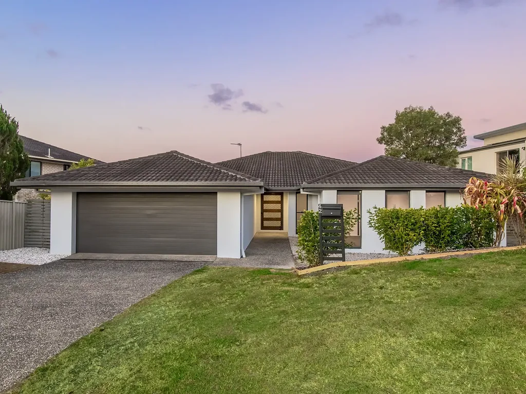 Reedy Creek 4房  Great Value Home In Convenient Walk to School Location