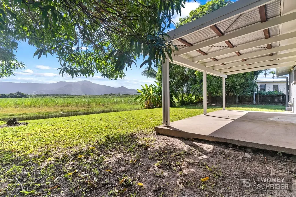 Modern 3-Bedroom Duplex with Scenic Views & Pool Access